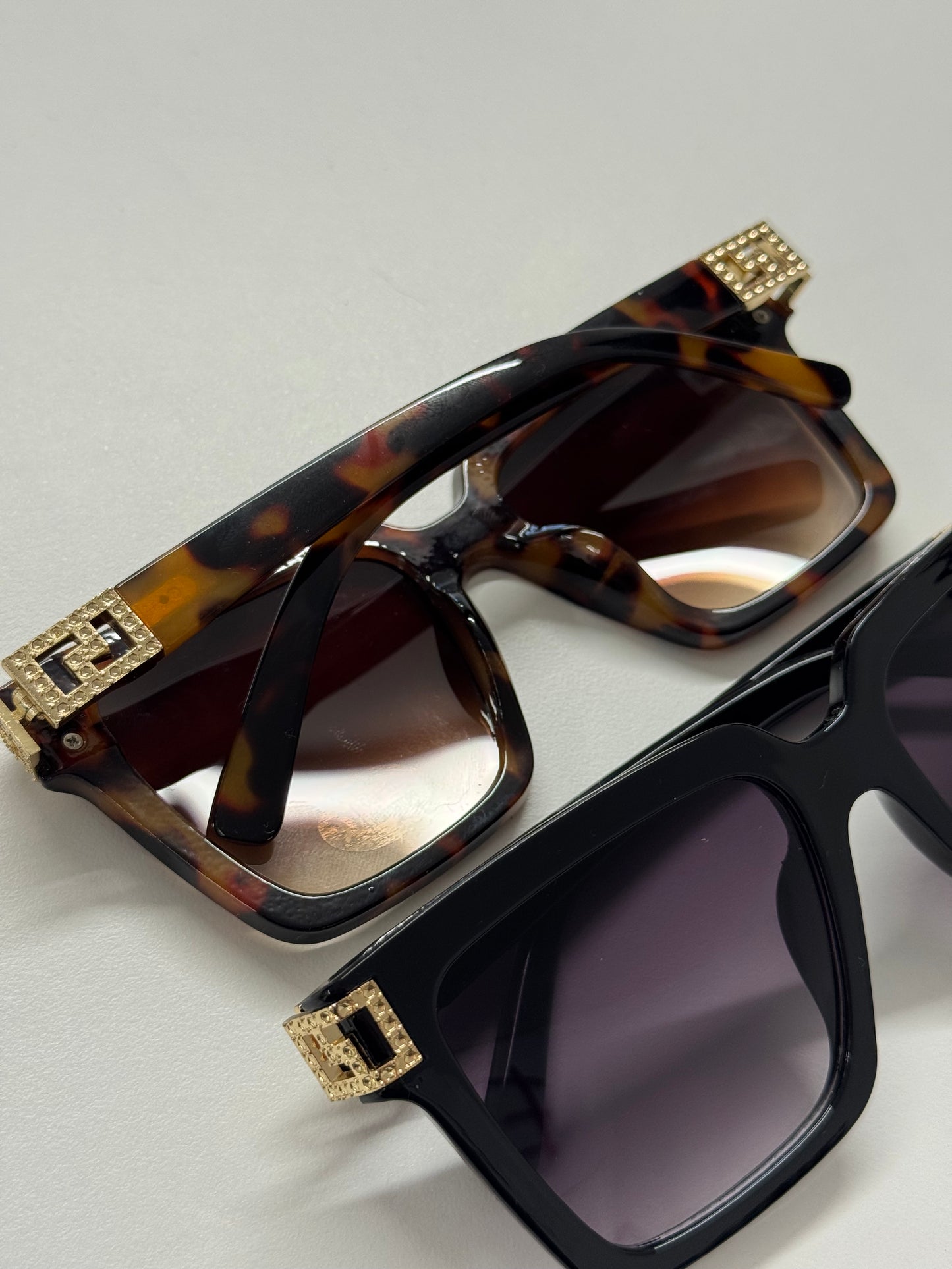 FRANKIE square sunglasses
